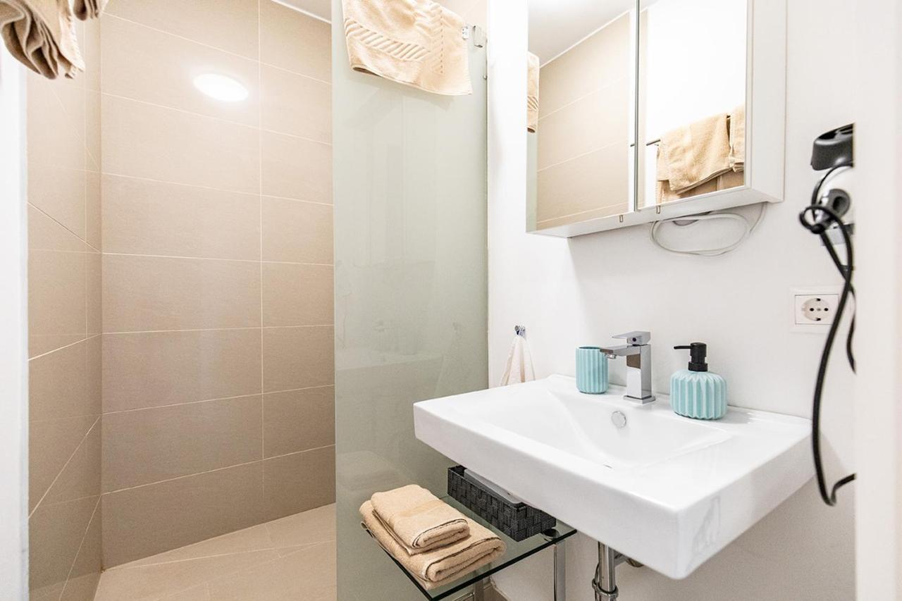 Weingut-Ferienwohnung Muenzenrieder Apetlon Exteriör bild